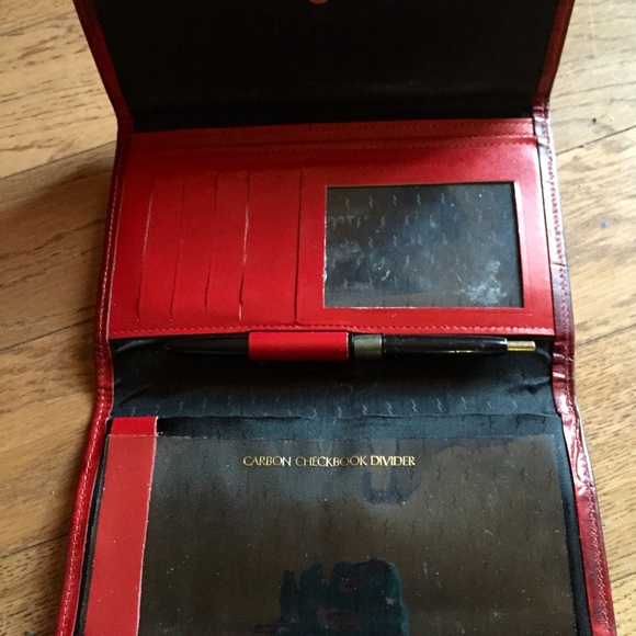 Red Genuine Calfskin Wallet - Picture 3 of 3