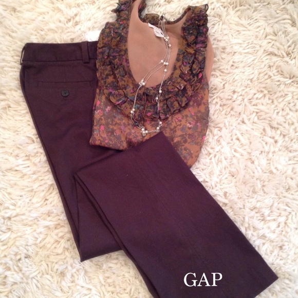 GAP stretch pants.