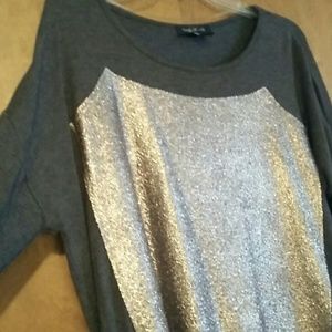 Very soft, colorblock shirt