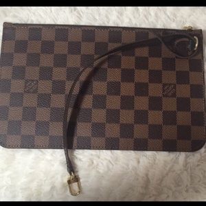 Louis Vuitton Damier Clutch/Wristlet