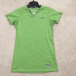 Nike Pro shirtsleeve shirt
