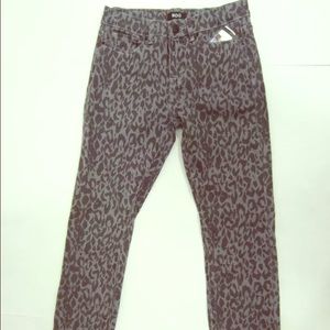 NWT High Rise Cigarette Ankle BDG Jeans