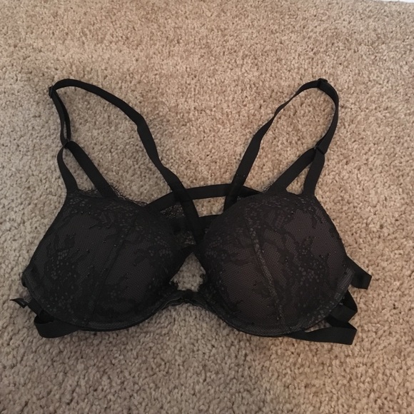 Victoria's Secret- very sexy push up- 32B