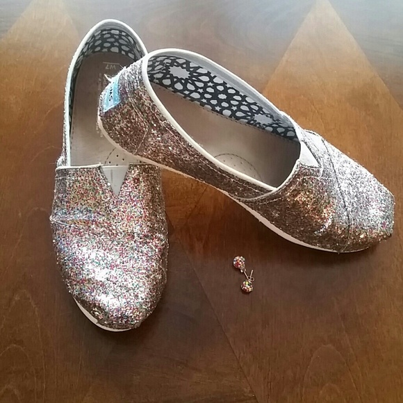 Glittery TOMS!! - Picture 2 of 4