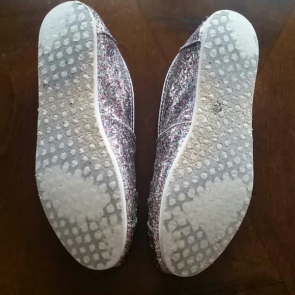 Glittery TOMS!! - Picture 3 of 4