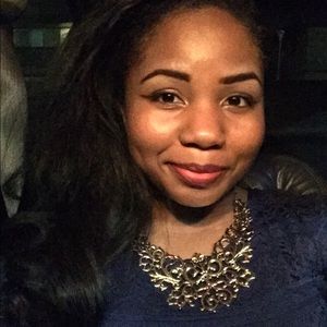 Meet your Posher, Diamara