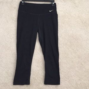 Nike dri-fit crops