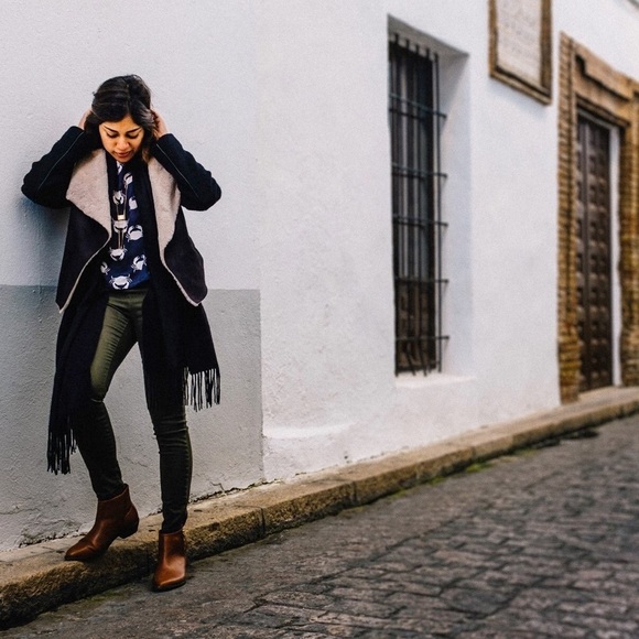 Meet your Buyer and Seller, Aps - Picture 2 of 4