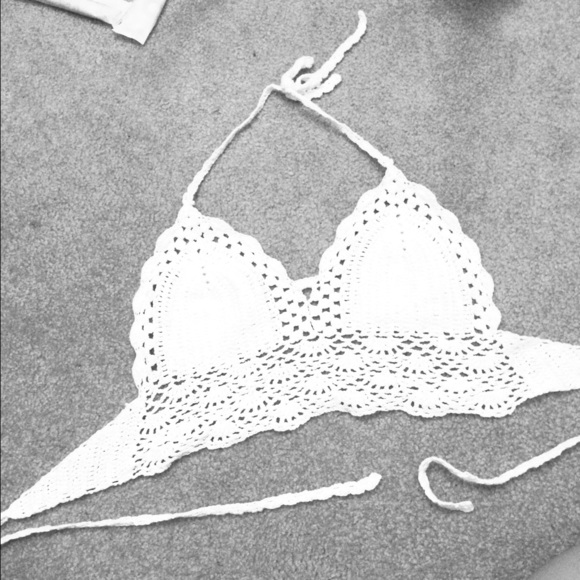 NEW LACE BRALETTE