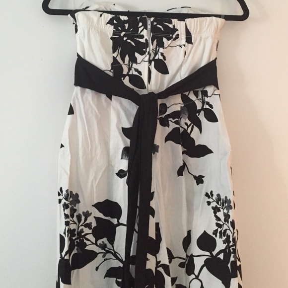 Floral strapless dress - Picture 3 of 3