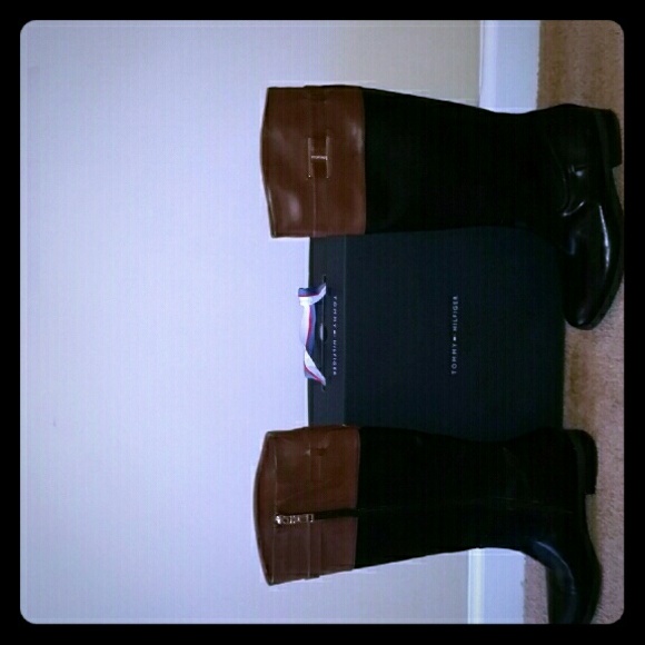 Like NEW! Tommy Hilfiger Boots 8.5