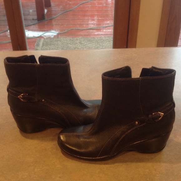 Naturalizer boots
