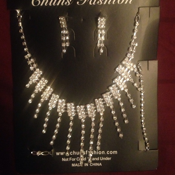 Necklace, Earrings, Bracelet, Ring Set.