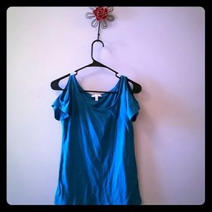 Cute blue top