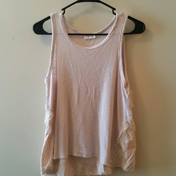 Ivory Lace Tank - Picture 3 of 3