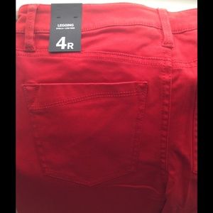 EXPRESS RED Jean Leggings. Size 4