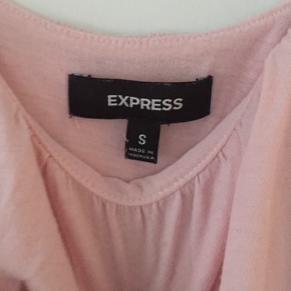 Pink ruffle top - Picture 2 of 2