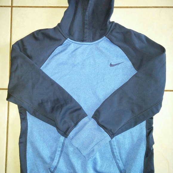 SOLD❤❤❤❤❤❤❤NIKE THERMA-FIT Hoodie
