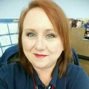 Meet your Posher, Denise