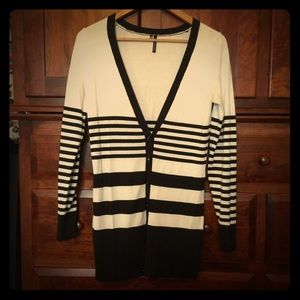 Maurices size small long cardigan