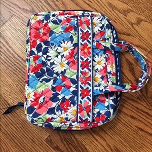 Vera Bradley book cover in Summer Cottage