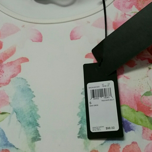 Guess Floral Bodycon Dress - Picture 3 of 4