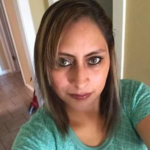 Meet your Posher, Elena