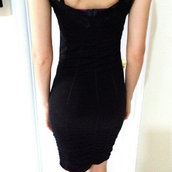Tight black dress - Picture 3 of 3
