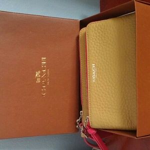 Authentic Coach Wristlet