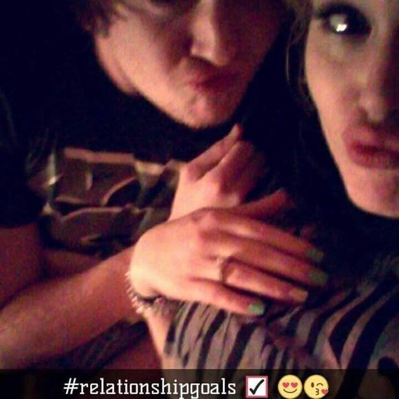 Meet your Posher, Kendra - Picture 1 of 1