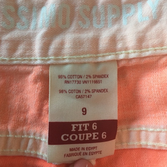 Shorts - Picture 3 of 3