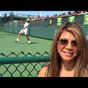 Meet your Posher, Deborah