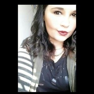 Meet your Posher, Candace