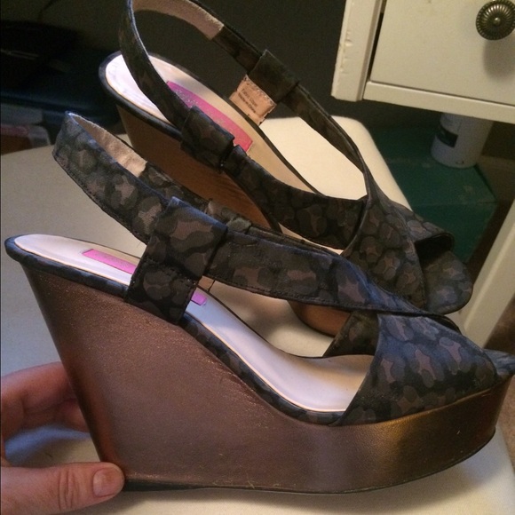 Bestey Johnson wedges - Picture 1 of 3