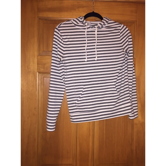 Old Navy sweatshirt