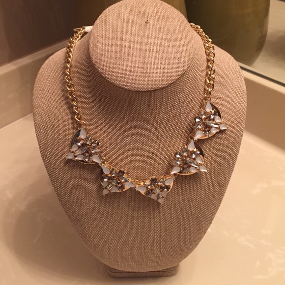 NWT Statement Necklace