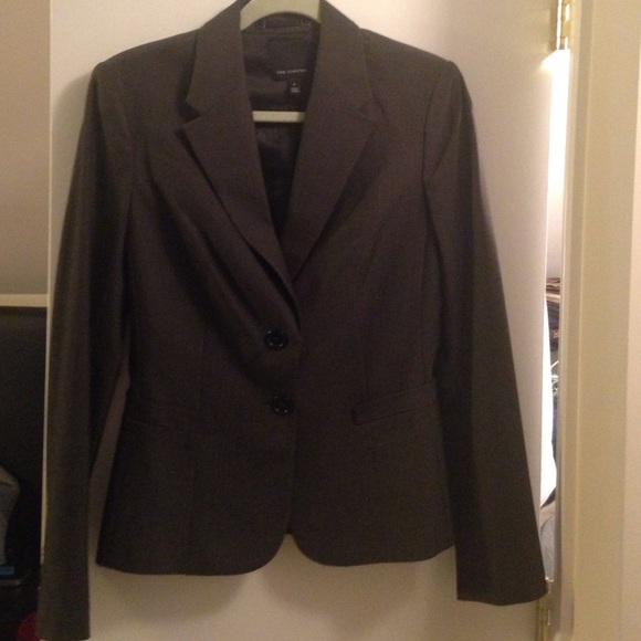 Just reduced Suit jacket🎉- fitted.