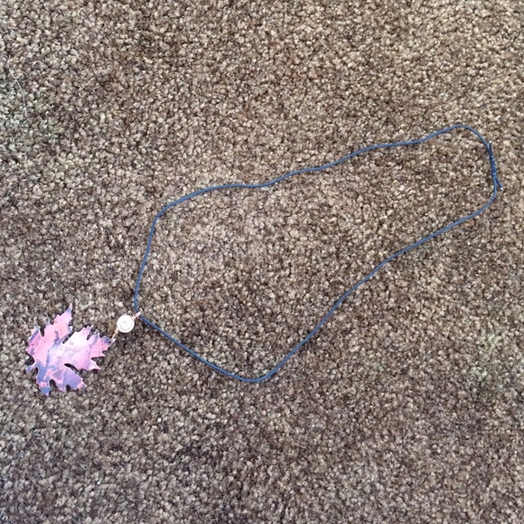 Beautiful Leaf Necklace!