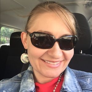 Meet your Posher, Gina