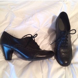 Black Heeled Oxfords