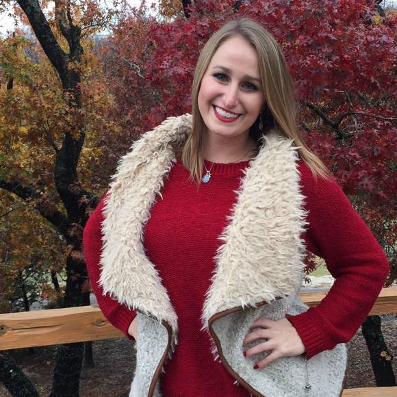 Meet your Posher, Abby