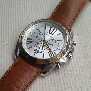 [SOLD] Michael Kors Oversized Bradshaw Two-toned