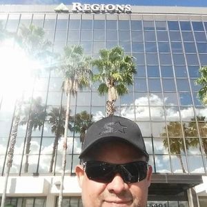 Meet your Posher, Juan