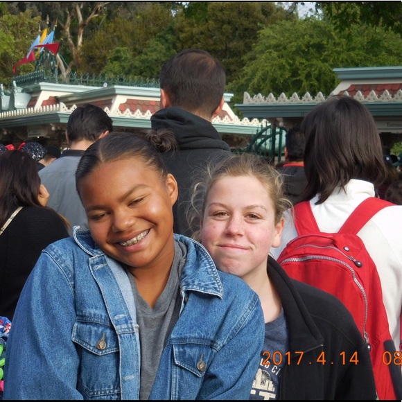 Meet your Posher, Ruby - Picture 3 of 4