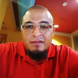 Meet your Posher, Ernesto