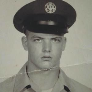 Meet your Posher, Monica