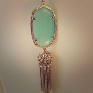 Kendra Scott necklace