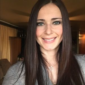 Meet your Posher, Whitney