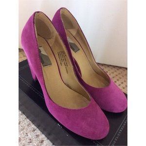 Deena & Ozzy Pink Suede Heels