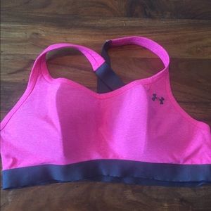 Under Armor Sports Bra *never worn*
